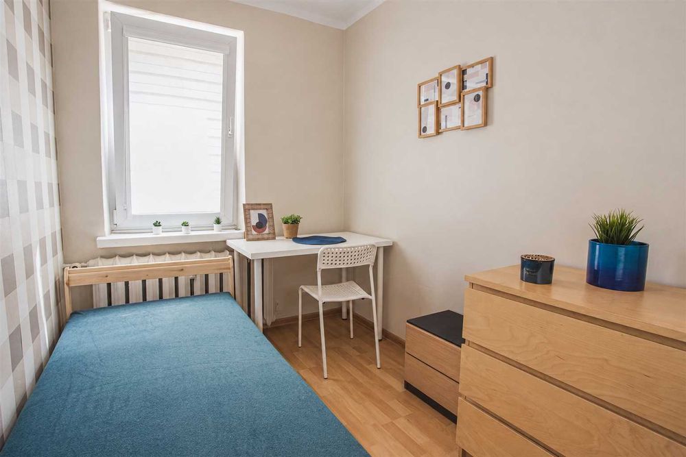 Prywatny, zamykany na klucz pokój blisko 3 Stawów | os. Paderewskiego | Graniczna 53B