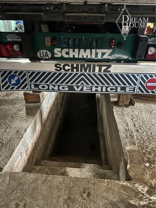 Продаж недобудованого будинку з гаражем для Фури