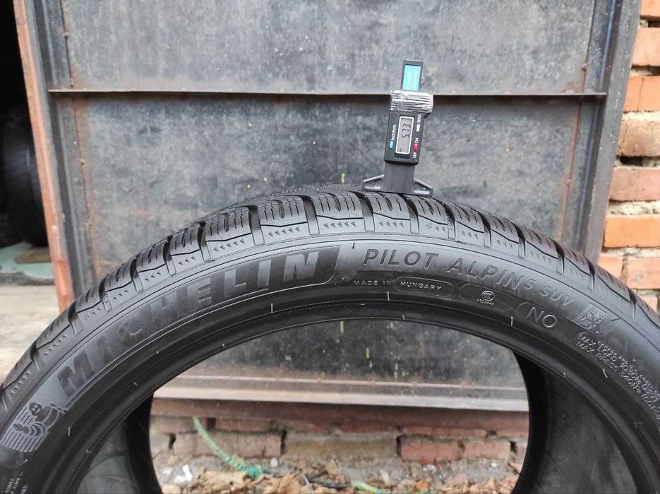 Michelin Pilot Alpin 5 SUV 305/35r21 109V 2шт, 21год, ЗИМА из Германии