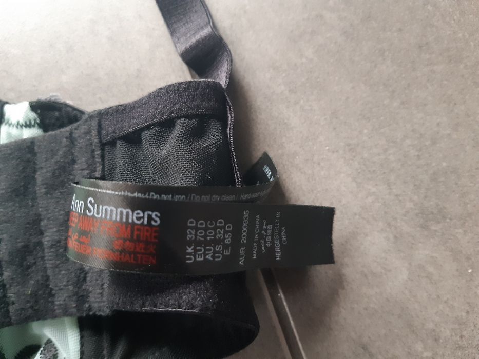 Biustonosz Ann Summers