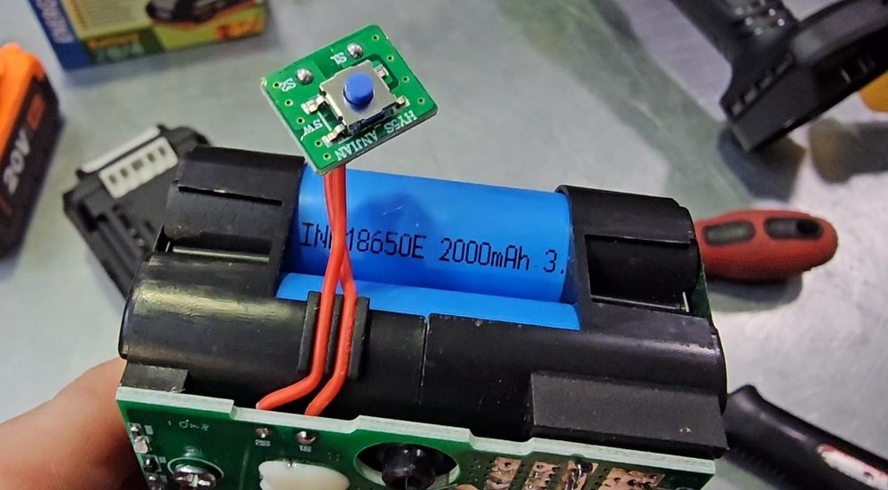 4.0Ah 20V Аккумулятор +Зарядное устройство ProCraft ( Stromo)