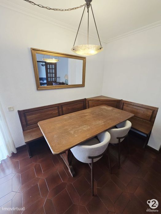 Apartamento T2 com terraço em Santa Marinha ( Vila Nova de Gaia )