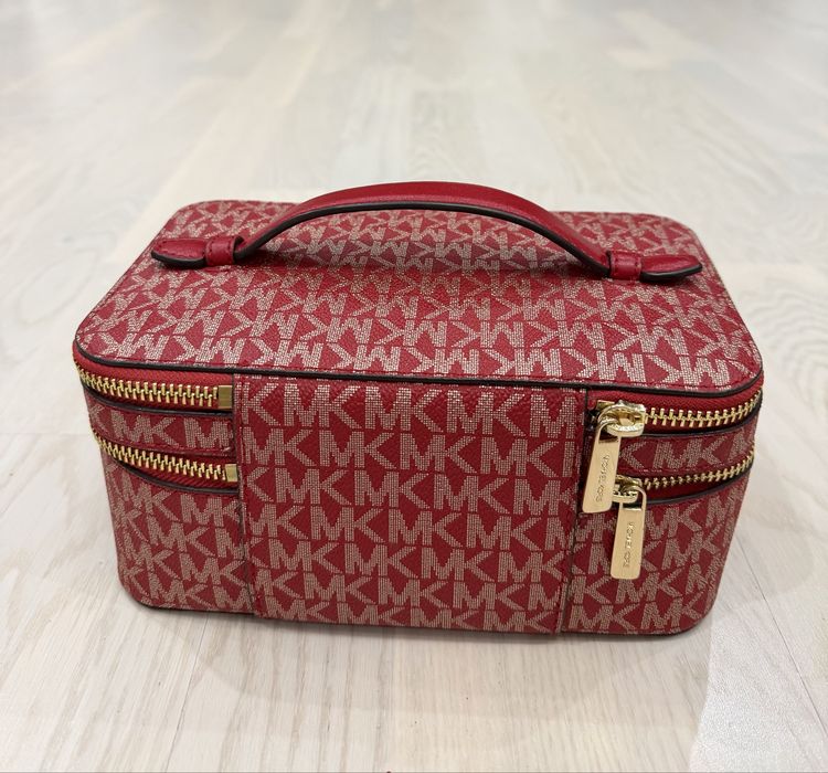 Косметичка - сумочка від Michael Kors