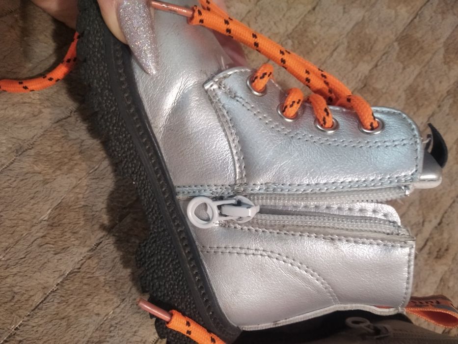 Продам дитячі осінь весна ботінки 23 розмір