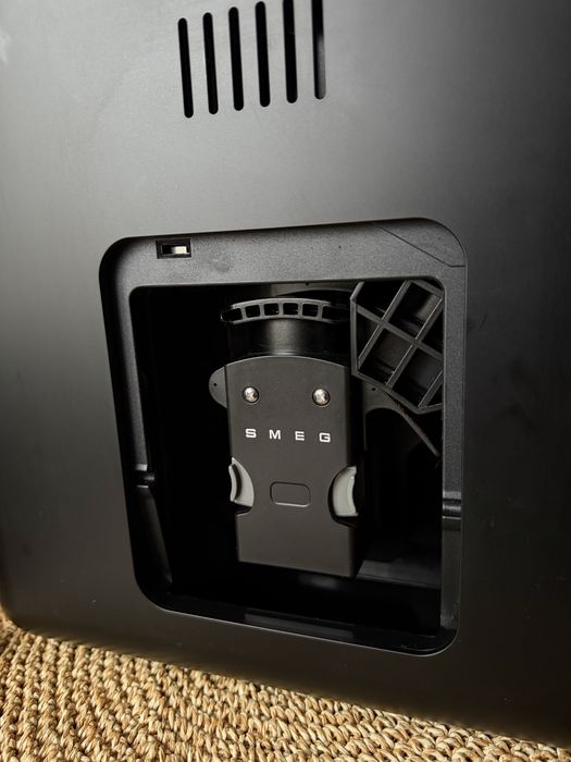 Кофемашина зерновая smeg