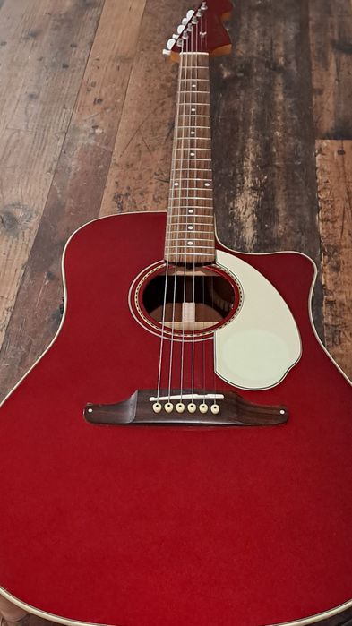 Guitarra Fender Sonoran