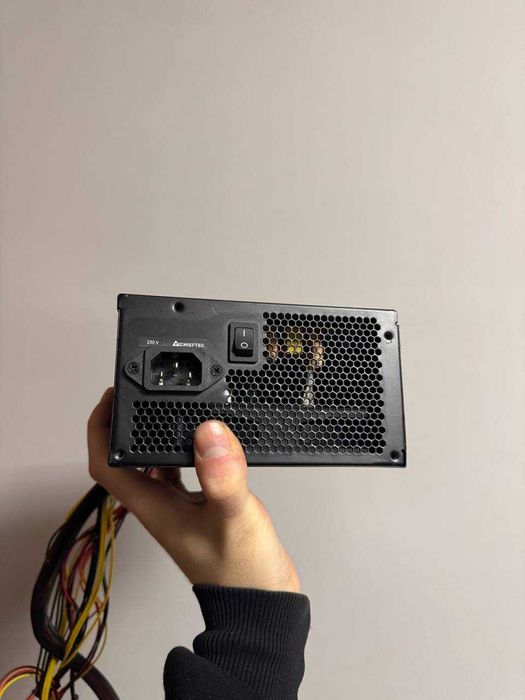 Блок живлення 600W Chieftec Smart Series GPS-600A8 2x 6+2 Pin GPU