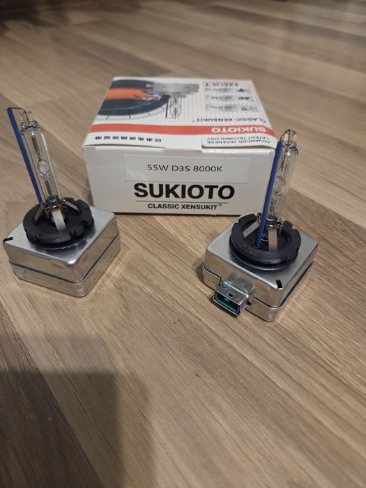 żarówki ksenonowe D3S 8000K 55W

ŻARÓWKA KSENONOWA ŻARNIK XENON D3S 8000K 12V 35W AMIO