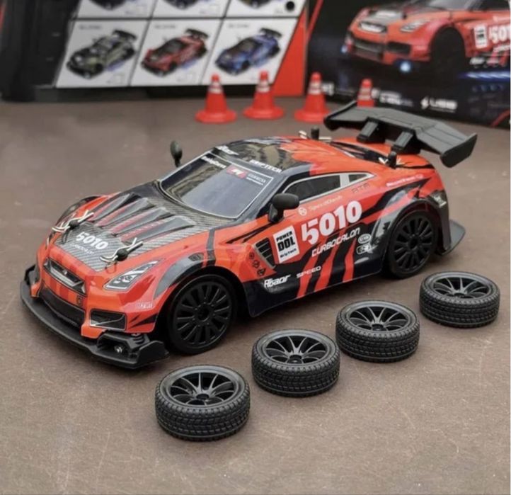 Радіокерована дрифт-машинка Nissan Skyline 1:24 з LED-підсвіткою