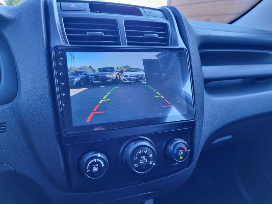 Montaż Radia 2 din z kamerami cofania