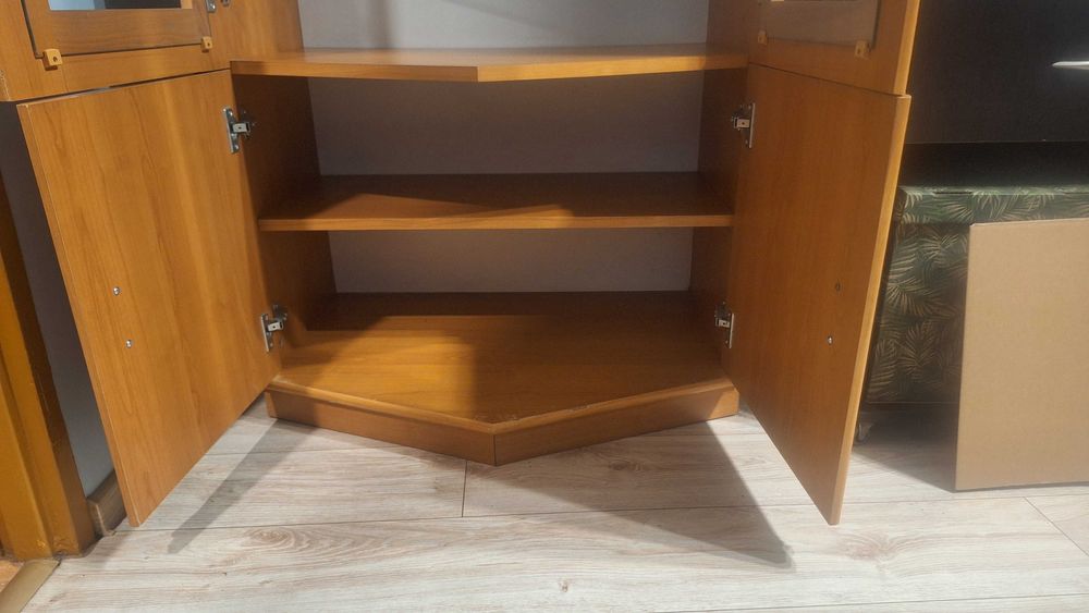 Oddam witrynę kolor olcha