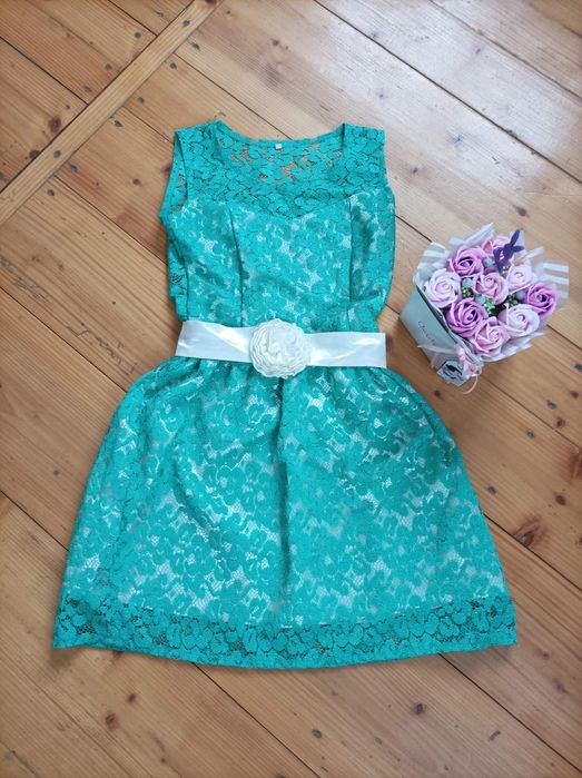 Сукні нові і у/б