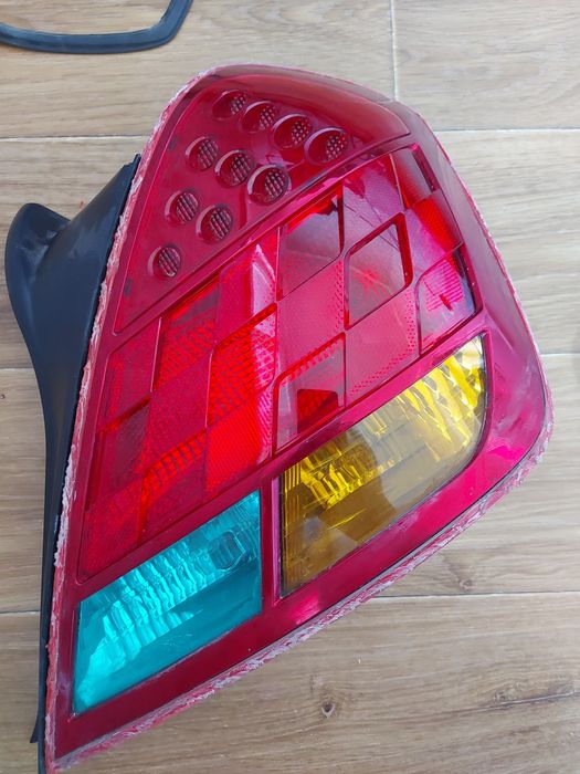 Продам фонарь Ниссан Теана