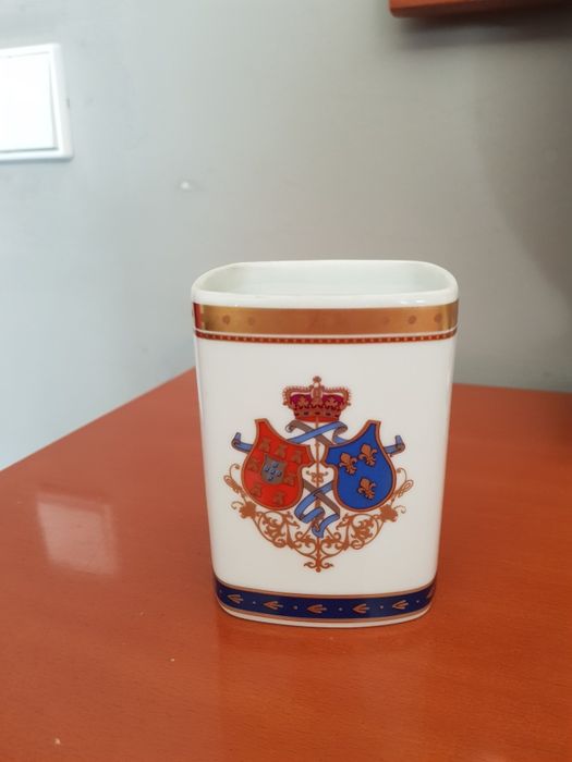 Royal Porcelain Jar