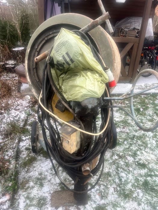 Betoniarka 400V na siłę