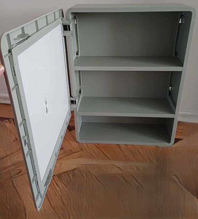 Armário espelhado c/1 porta para casa de banho pequena