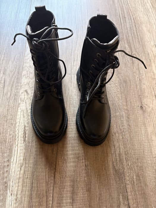 Botas XTI novas sem qq uso