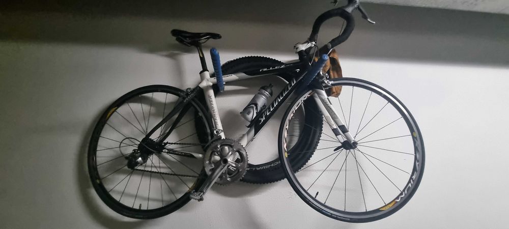 Specialized Allez equipada com Dura-Ace