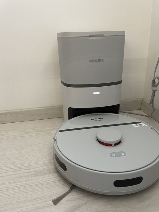 Робот-пилосос миючий Philips XU3110/02