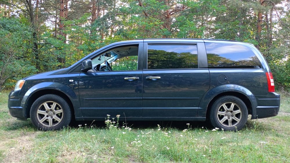 Na sprzedaż Chrysler Voyager 2,8 crd
