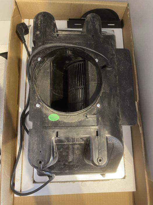 Продам кухонну витяжку