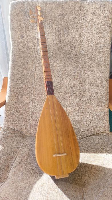 Instrument turecki Baglama Cura Saz