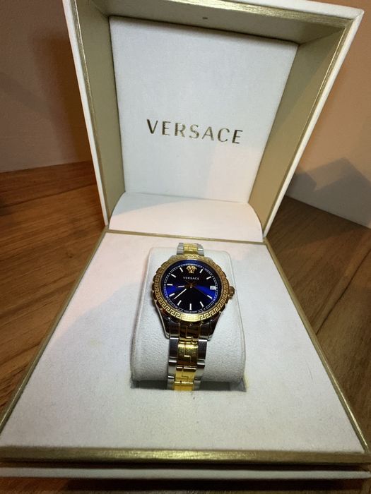 Продам оригінальний годинник Versace V12 Swiss Made