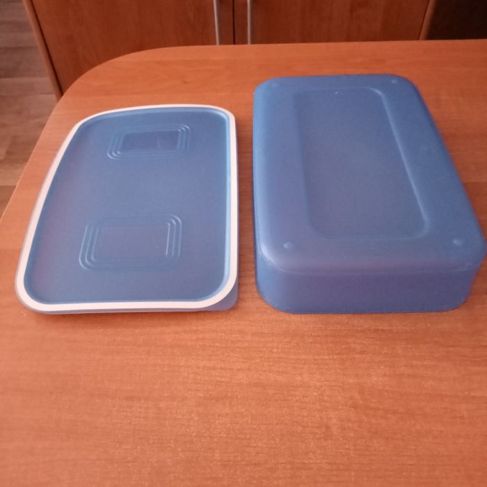 TUPERWARE pojemnik do mrożenia kolor granatowy