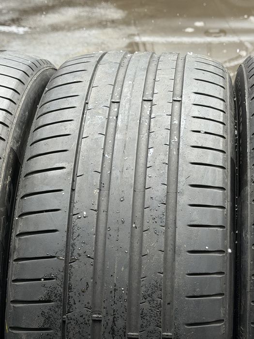 Шины летние 245/40/R19 Pirelli Pzero