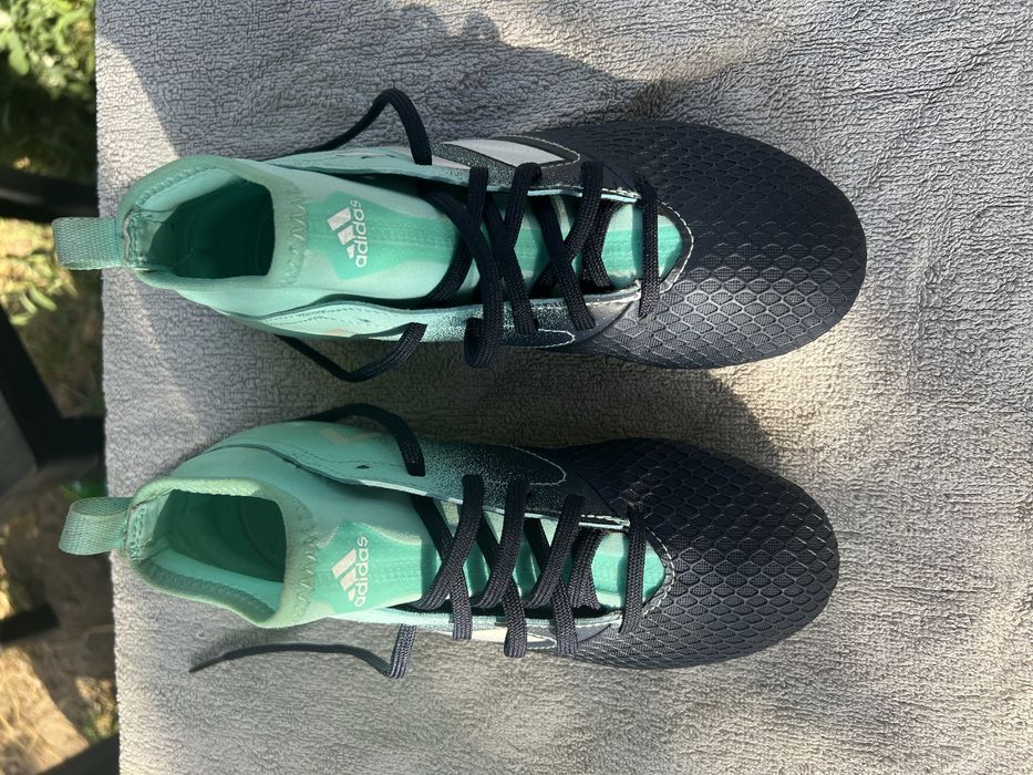 Chuteiras adidas tamanho 35