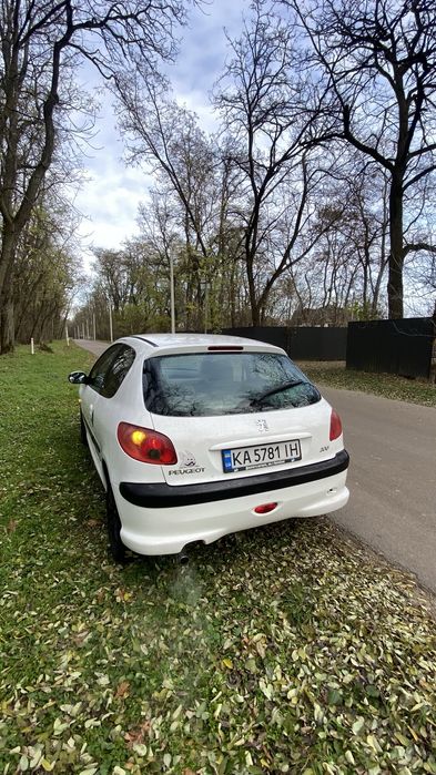 Продам Peugot 206 2003