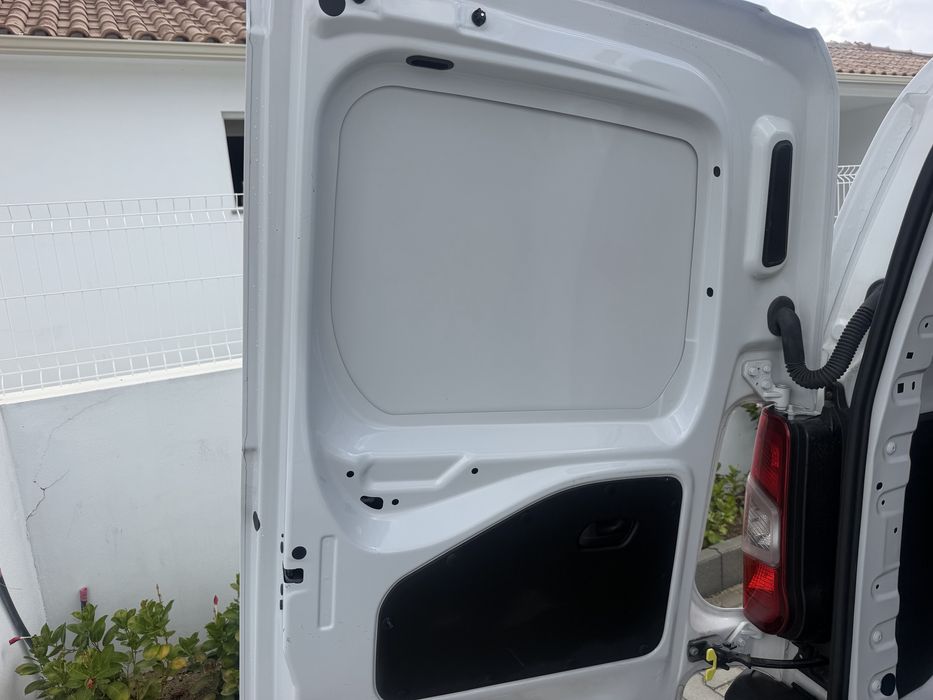 Opel Combo 11/2023 novo motor Iva incluido no Preço