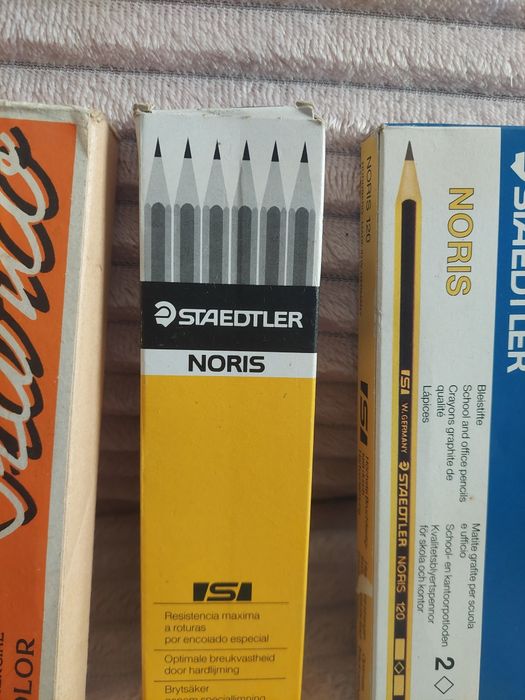 Material desenho Rotring Staedtler Molin