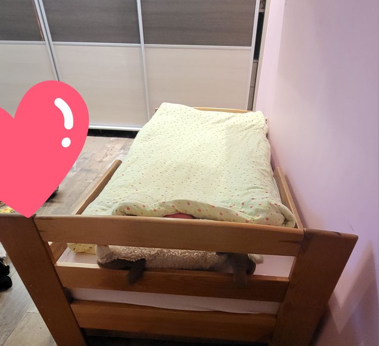 Sprzedam łóżko 185/85 z materacem i szufladami