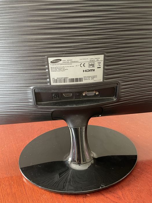 Monitor Samsung 24” Full HD – HDMI – Bom estado