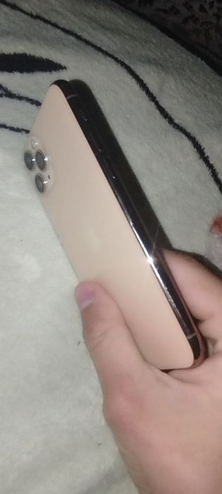 iPhone 11 pro 64gb, 83% akb, все рабочее, не битый