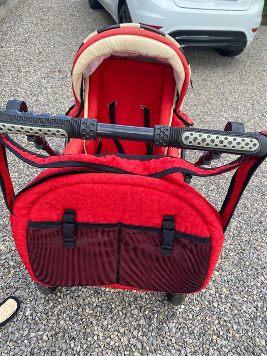 Wózek dziecięcy czerwony