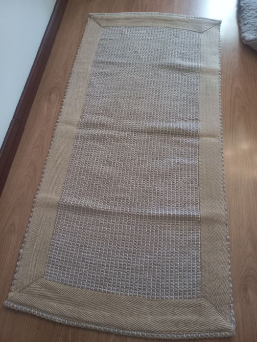 Tapetes de quarto castanho claro