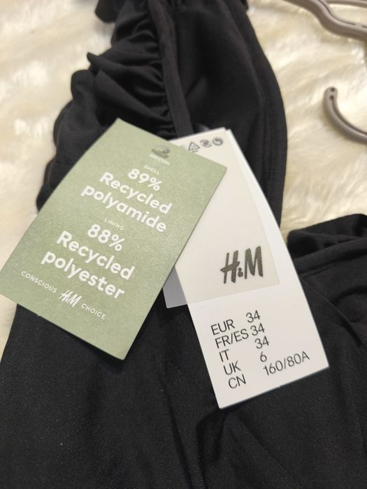 Купальник суцільний з рюшами чорний