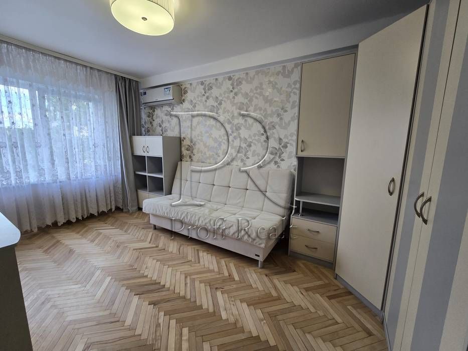 Продаж 2 кімн. квартири біля ВДНГ, Проспект Голосіївський 89