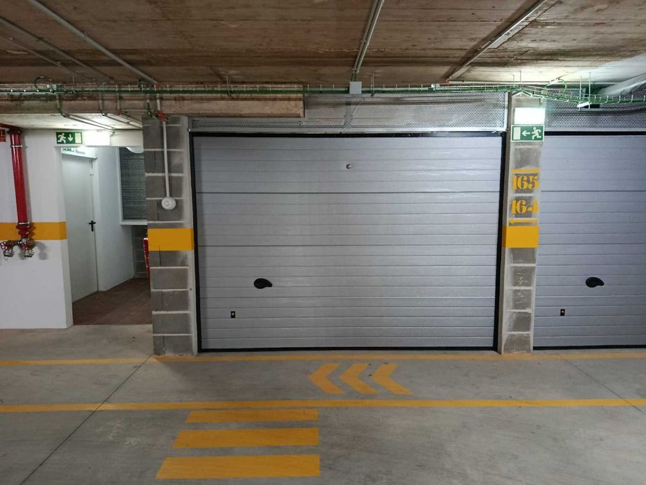 Garagem Box Privada 20m² – Excelente Acesso e Segurança