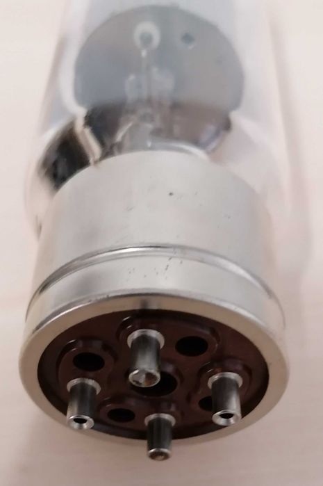 Válvula eletrónica, "Philips 4B32", peça muito antiga