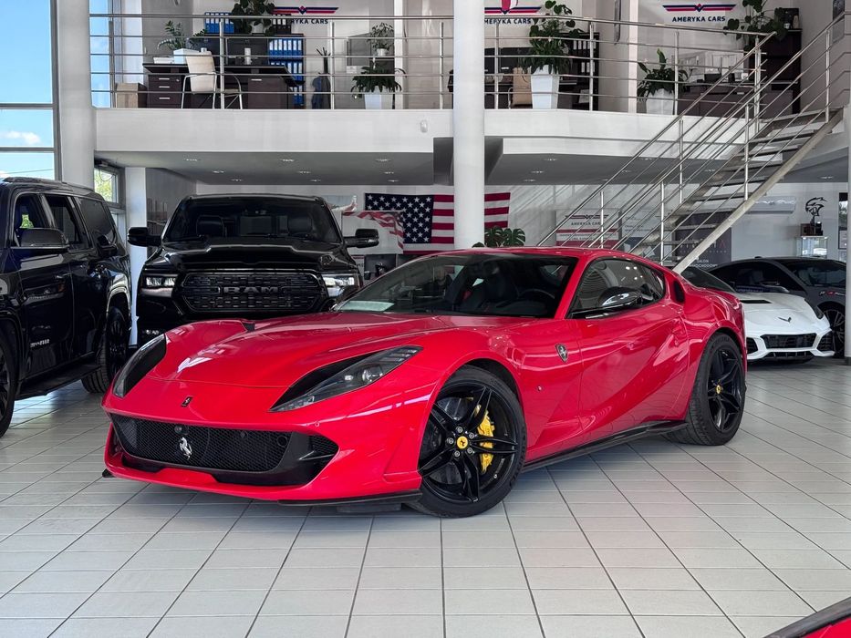Ferrari 812 Superfast Kabon Lift Rosso Corsa DS322 JBL