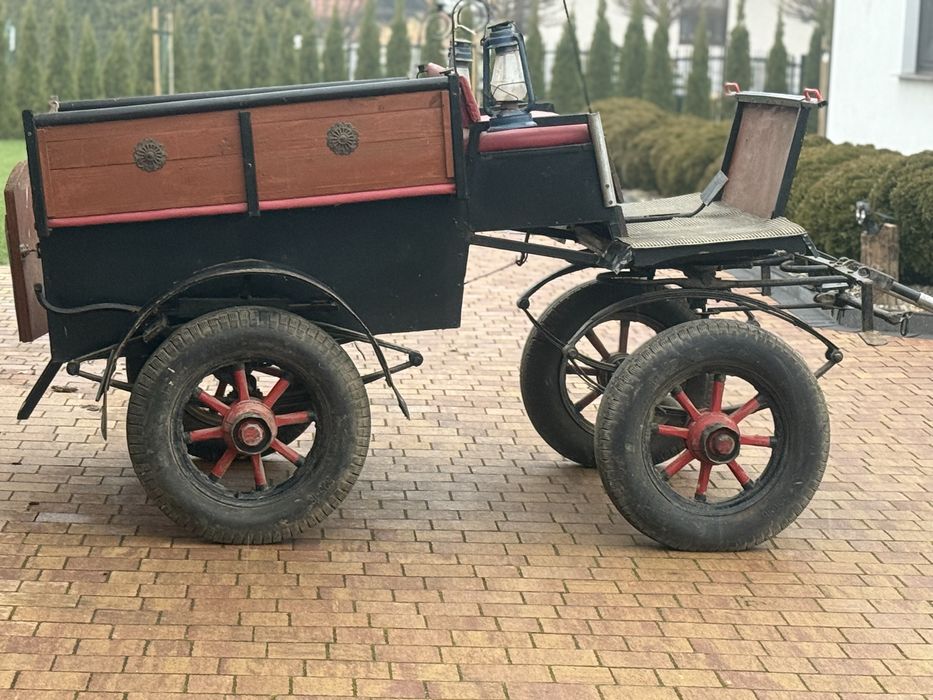 Bryczka konna na kucyka