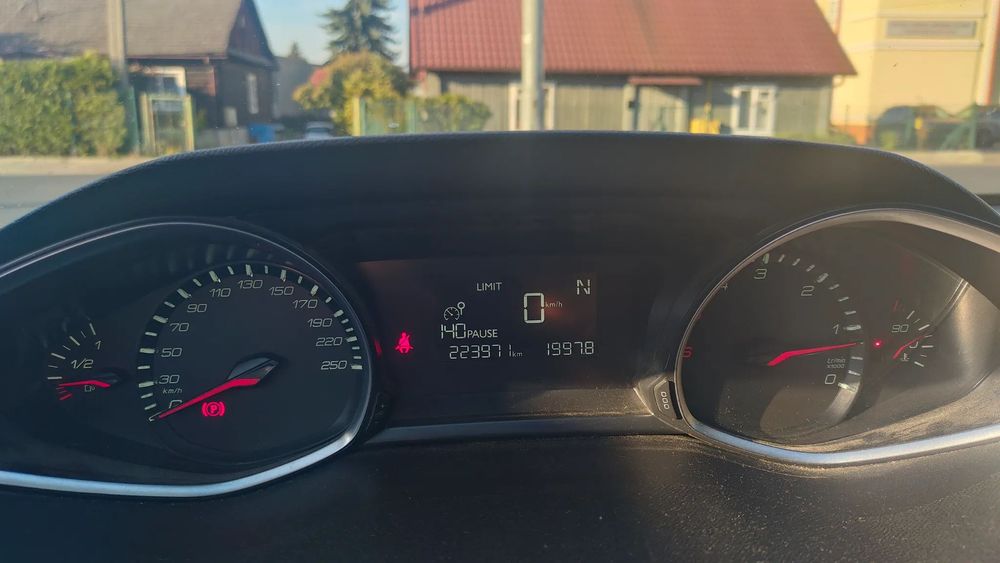 Peugeot 308 Peugeot 308 1.6 bluehdi 2015r. Bez AdBlue i DPF