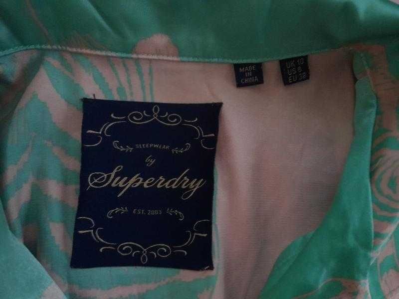 Атласна піжама Superdry з тигровим принтом розмір 10