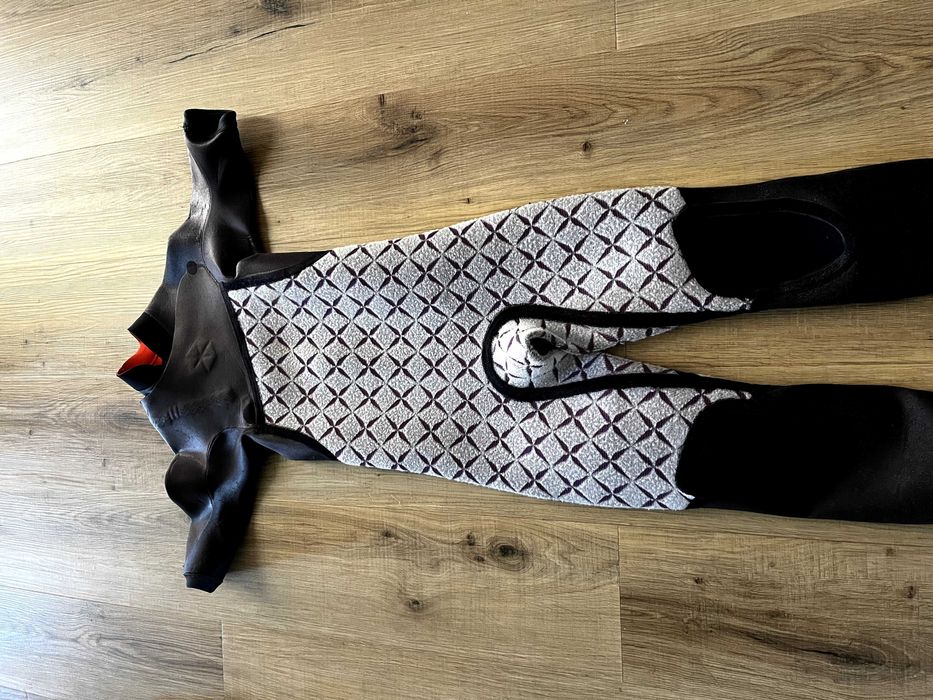 Fato Neoprene Billabong 2/2 spring 12 anos