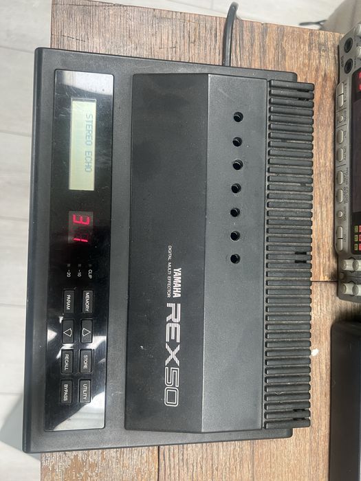 Multiefekt Procesor gitarowy Yamaha REX50