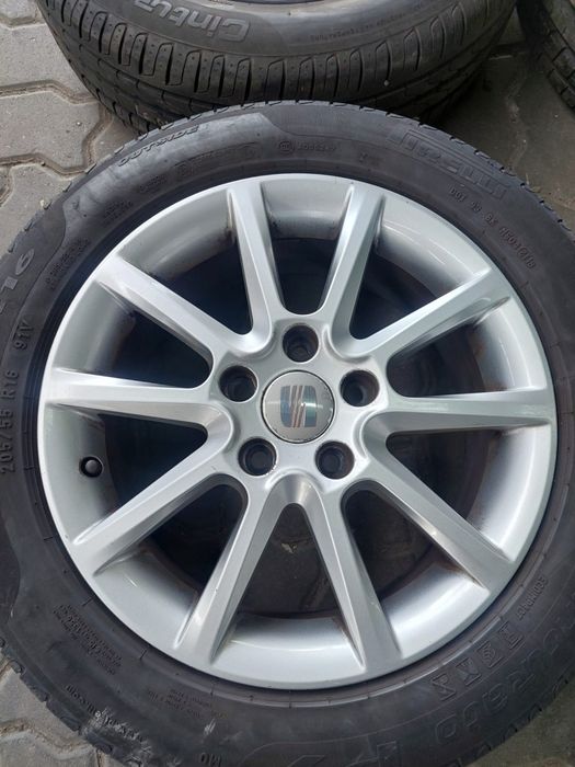 Jantes Seat R16 Com Pneus 205/55 Furação 5X112