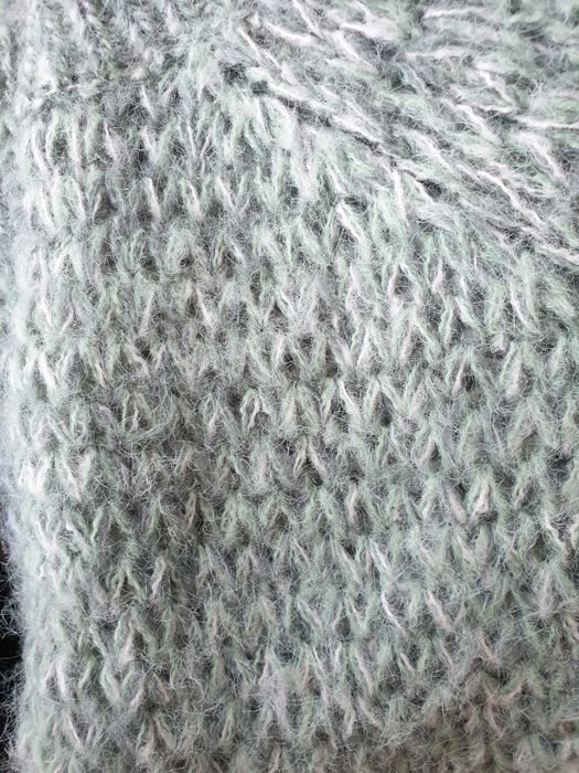 Sweter ciążowy zielony